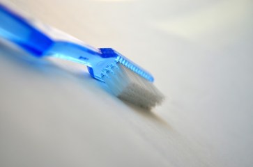 toothbrush-390310_960_720